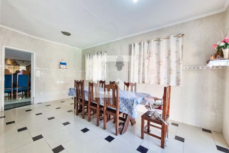 Casa para alugar com 400m², 4 quartos e 10 vagasCozinha