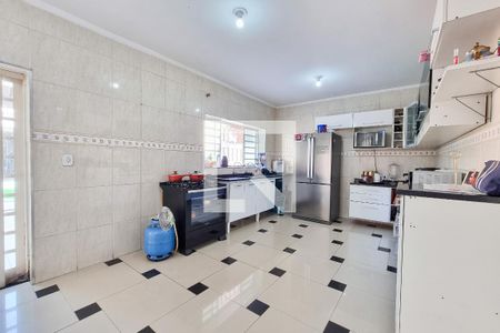 Casa para alugar com 400m², 4 quartos e 10 vagasCozinha