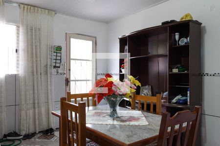 Sala  de casa à venda com 1 quarto, 70m² em Vila Nova, Porto Alegre