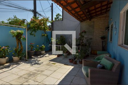 Casa de condomínio à venda com 180m², 3 quartos e 2 vagas Casa de condomínio à venda com 180m², 3 quartos e 2 vagasÁrea externa