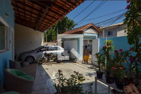 Casa de condomínio à venda com 180m², 3 quartos e 2 vagas Casa de condomínio à venda com 180m², 3 quartos e 2 vagasÁrea externa
