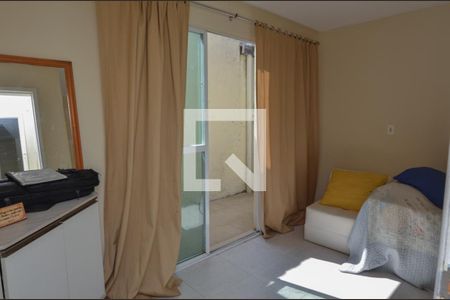 Casa de condomínio à venda com 180m², 3 quartos e 2 vagas Casa de condomínio à venda com 180m², 3 quartos e 2 vagasQuarto 1