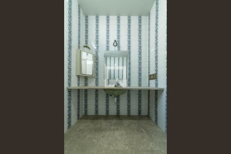 Casa à venda com 360m², 4 quartos e 6 vagasBanheiro Social