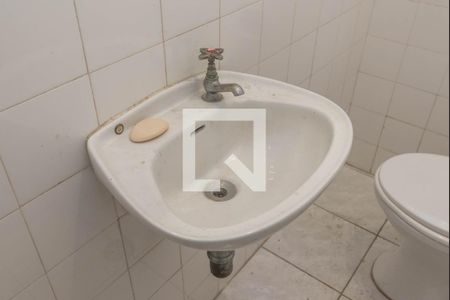 Casa à venda com 360m², 4 quartos e 6 vagasBanheiro de Serviço