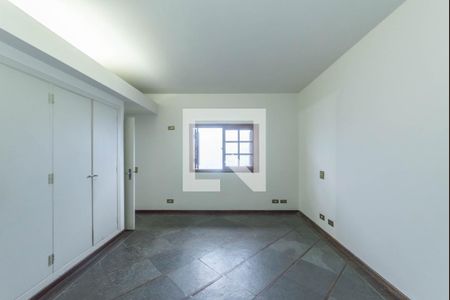 Casa à venda com 360m², 4 quartos e 6 vagasSuíte 1