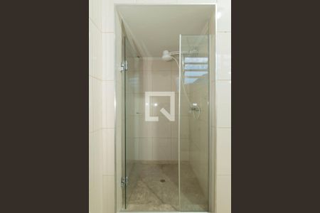 Casa à venda com 360m², 4 quartos e 6 vagasBanheiro da Suíte 1