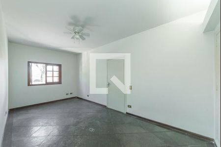 Casa à venda com 360m², 4 quartos e 6 vagasSuíte 2
