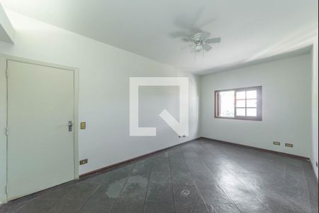 Casa à venda com 360m², 4 quartos e 6 vagasSuíte 2