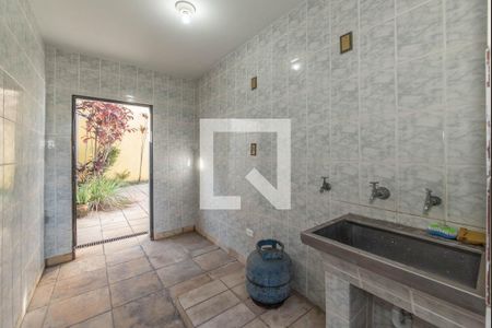 Casa à venda com 360m², 4 quartos e 6 vagasLavanderia