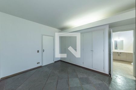 Casa à venda com 360m², 4 quartos e 6 vagasSuíte 1