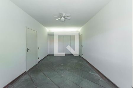 Casa à venda com 360m², 4 quartos e 6 vagasSuíte 2