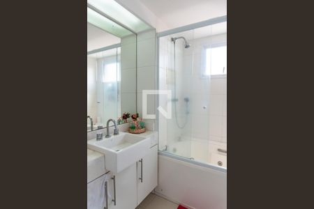 Apartamento à venda com 136m², 3 quartos e 2 vagasBanheiro da suíte 1