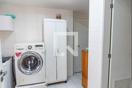 Apartamento à venda com 136m², 3 quartos e 2 vagasÁrea de serviço