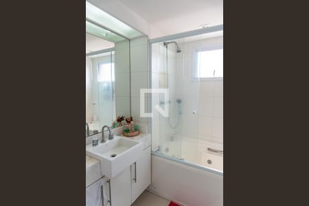 Apartamento à venda com 136m², 3 quartos e 2 vagasBanheiro da suíte 1