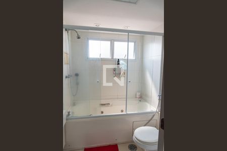 Apartamento à venda com 136m², 3 quartos e 2 vagasBanheiro da suíte 1