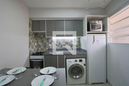 Cozinha de apartamento à venda com 1 quarto, 29m² em Aclimação, São Paulo