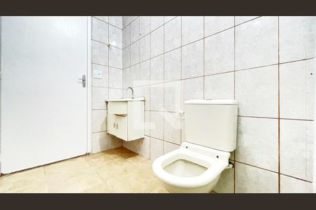 Casa para alugar com 80m², 1 quarto e 2 vagas Casa para alugar com 80m², 1 quarto e 2 vagasBanheiro