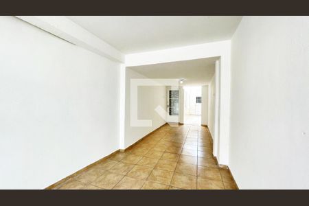 Casa para alugar com 80m², 1 quarto e 2 vagas Casa para alugar com 80m², 1 quarto e 2 vagasGaragem