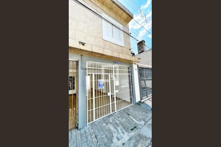 Casa para alugar com 80m², 1 quarto e 2 vagas Casa para alugar com 80m², 1 quarto e 2 vagasFachada