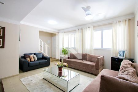 Sala de casa à venda com 3 quartos, 182m² em Vila Scarpelli, Santo André