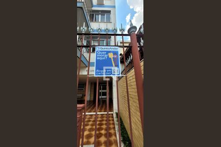 Apartamento para alugar com 70m², 2 quartos e 1 vagaPlaca instalada