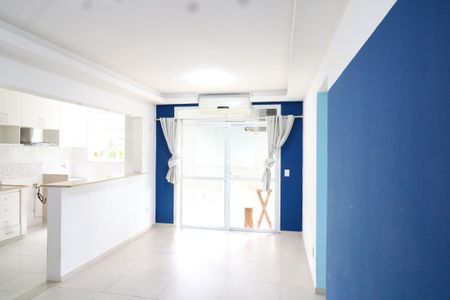 Sala de apartamento à venda com 2 quartos, 60m² em Portuguesa, Rio de Janeiro