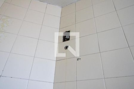 Casa à venda com 370m², 6 quartos e 2 vagas Casa à venda com 370m², 6 quartos e 2 vagasBanheiro Social da casa dos fundos