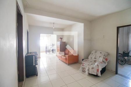 Sala 2 da casa principal de casa à venda com 6 quartos, 370m² em Brasiléia, Betim