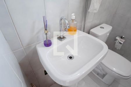 Casa à venda com 300m², 4 quartos e 4 vagasBanheiro social 3