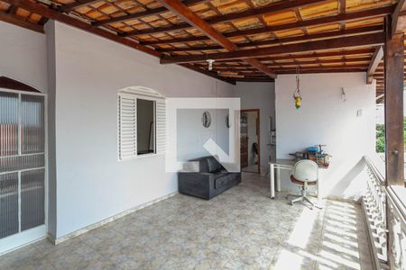 Casa à venda com 300m², 4 quartos e 4 vagasVaranda