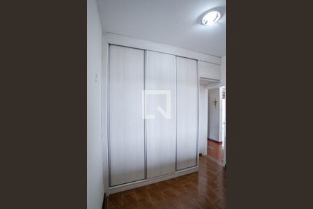 Casa à venda com 300m², 4 quartos e 4 vagasQuarto 2