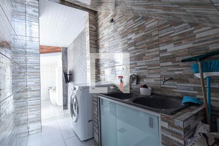 Casa à venda com 300m², 4 quartos e 4 vagasÁrea de serviço