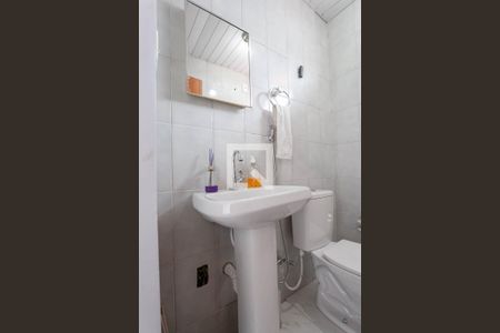 Casa à venda com 300m², 4 quartos e 4 vagasBanheiro social 3