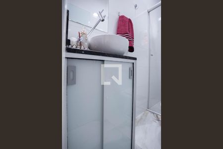 Casa à venda com 300m², 4 quartos e 4 vagasBanheiro social 1