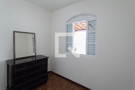 Casa à venda com 300m², 4 quartos e 4 vagasQuarto 2