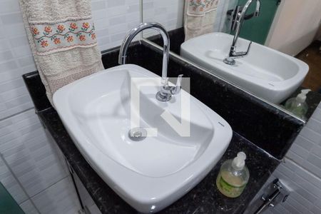 Casa à venda com 300m², 4 quartos e 4 vagasBanheiro da suíte