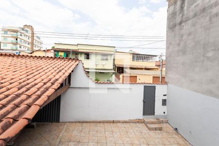 Casa à venda com 300m², 4 quartos e 4 vagasVista da varanda