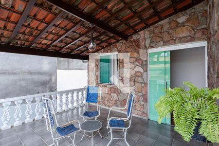 Casa à venda com 300m², 4 quartos e 4 vagasVaranda