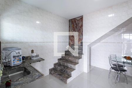 Casa à venda com 300m², 4 quartos e 4 vagasCozinha