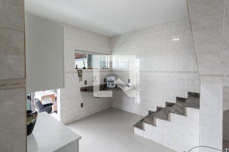 Casa à venda com 300m², 4 quartos e 4 vagasCozinha