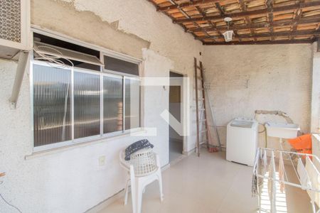 Casa de condomínio à venda com 210m², 3 quartos e 1 vaga Casa de condomínio à venda com 210m², 3 quartos e 1 vagaÁrea de Serviço