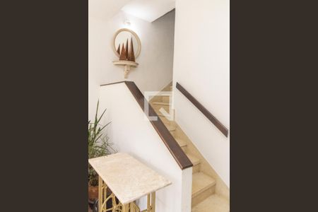 Escada de casa de condomínio à venda com 3 quartos, 210m² em Jardim Guanabara, Rio de Janeiro