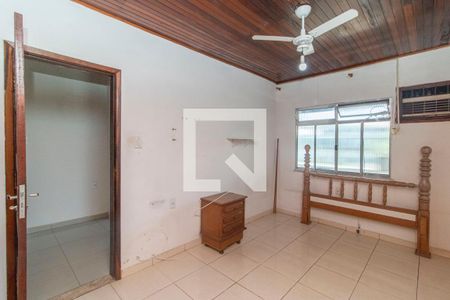 Casa de condomínio à venda com 210m², 3 quartos e 1 vaga Casa de condomínio à venda com 210m², 3 quartos e 1 vagaSuíte