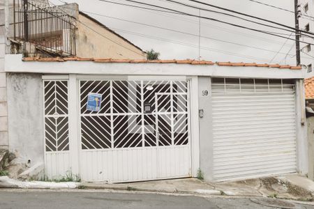 Casa à venda com 130m², 3 quartos e 2 vagasFachada
