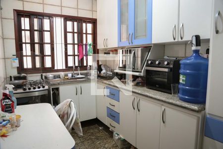 Casa à venda com 225m², 5 quartos e 2 vagasCozinhha