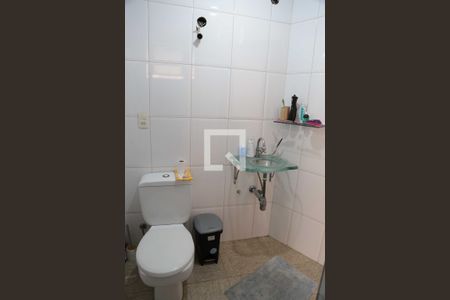 Casa à venda com 225m², 5 quartos e 2 vagasBanheiro