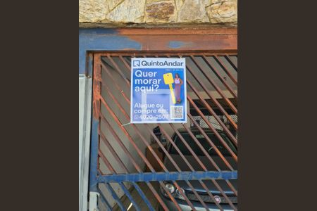 Casa à venda com 225m², 5 quartos e 2 vagasFachada