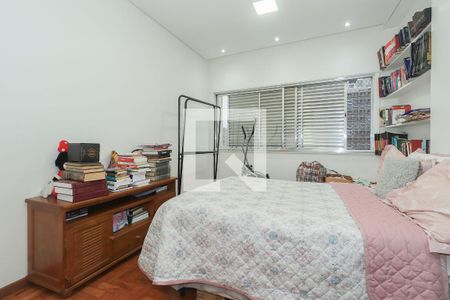 Apartamento à venda com 140m², 3 quartos e sem vaga Quarto 