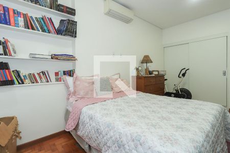 Apartamento à venda com 140m², 3 quartos e sem vaga Quarto 
