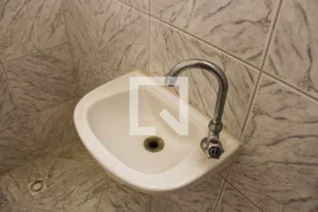 Banheiro Social de kitnet/studio para alugar com 1 quarto, 15m² em Engenho de Dentro, Rio de Janeiro